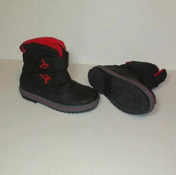 Snow Boots - Picture 2 of 3